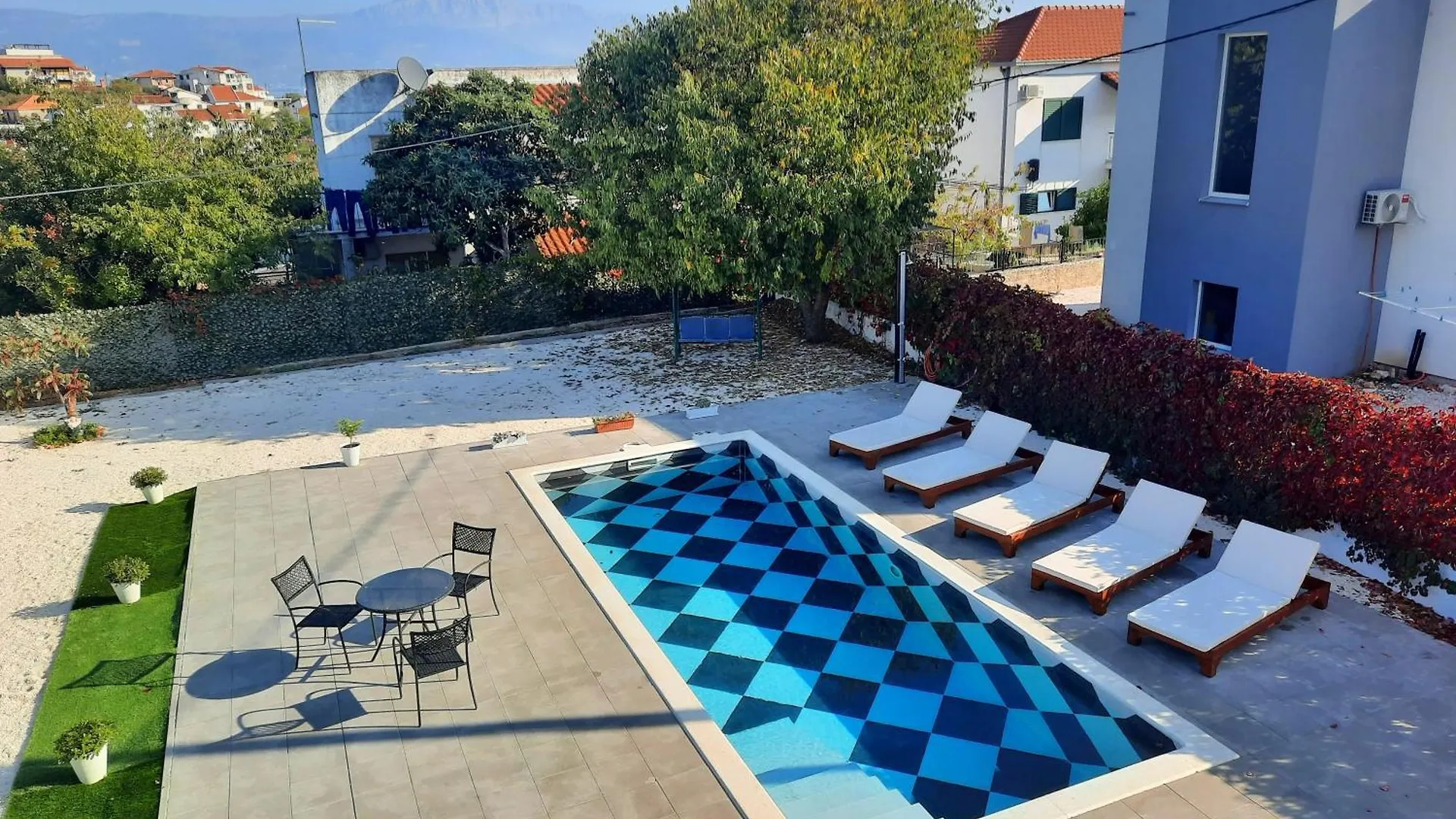 Holiday Home Nino With Private Pool Slatine 0*,  Kroatië